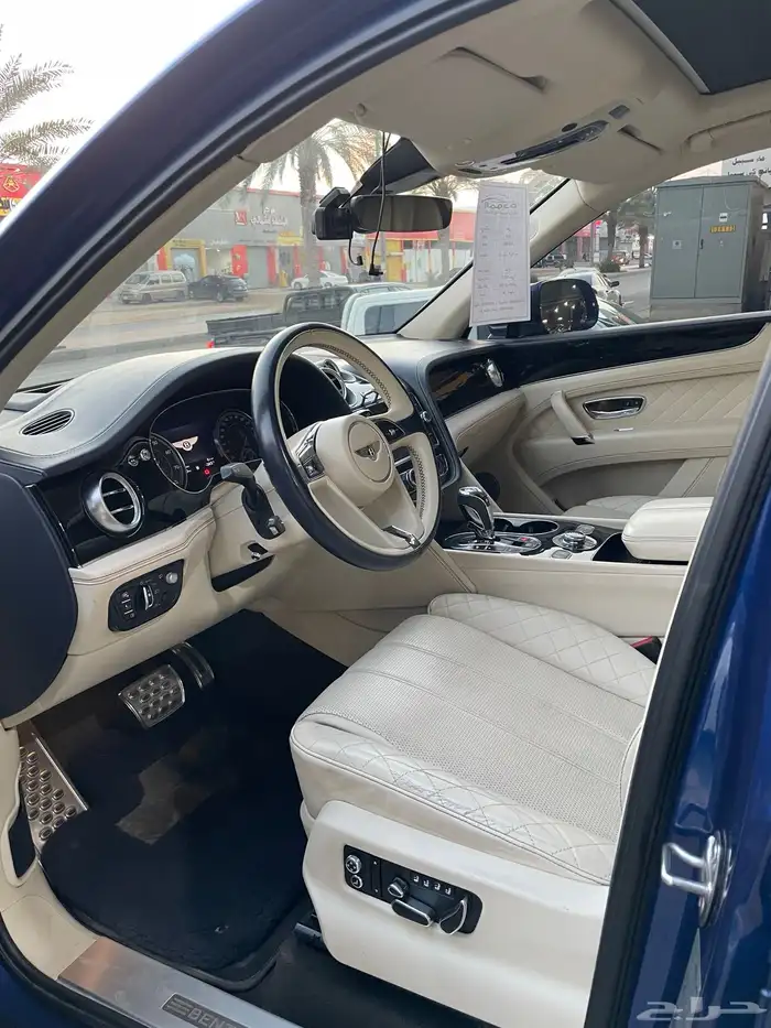 بنتلي بنتياقا 2017 V12 6