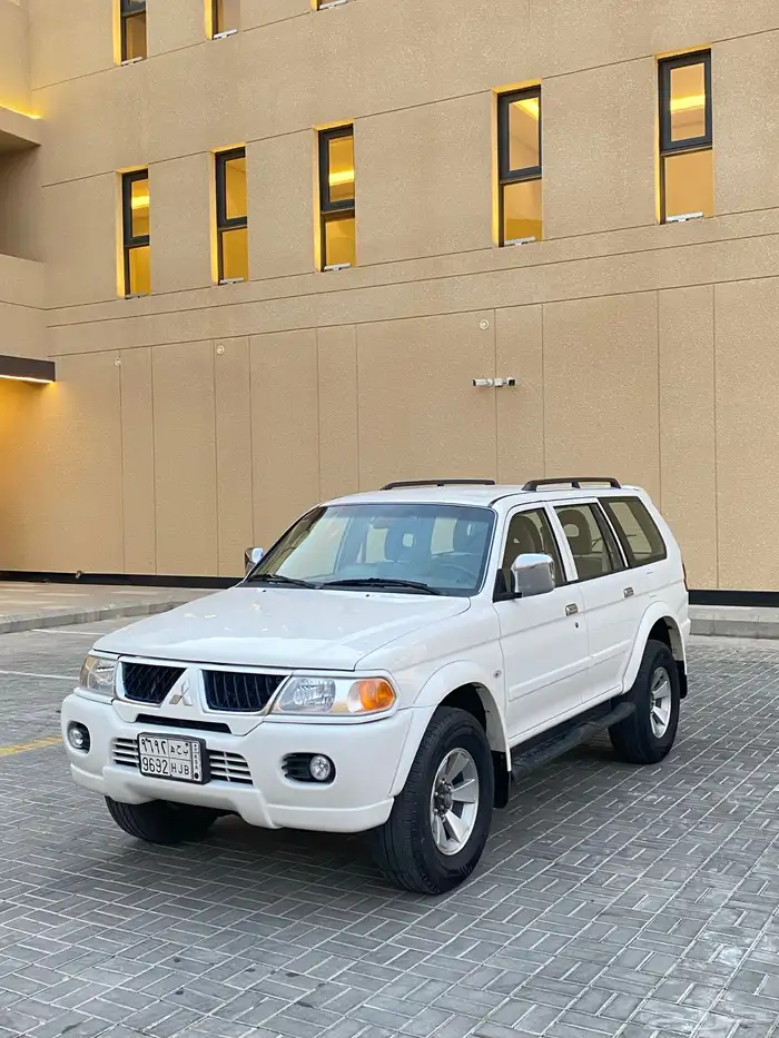 للبيع ميتسوبيشي ناتيفا 2010 نظيف جدا 1