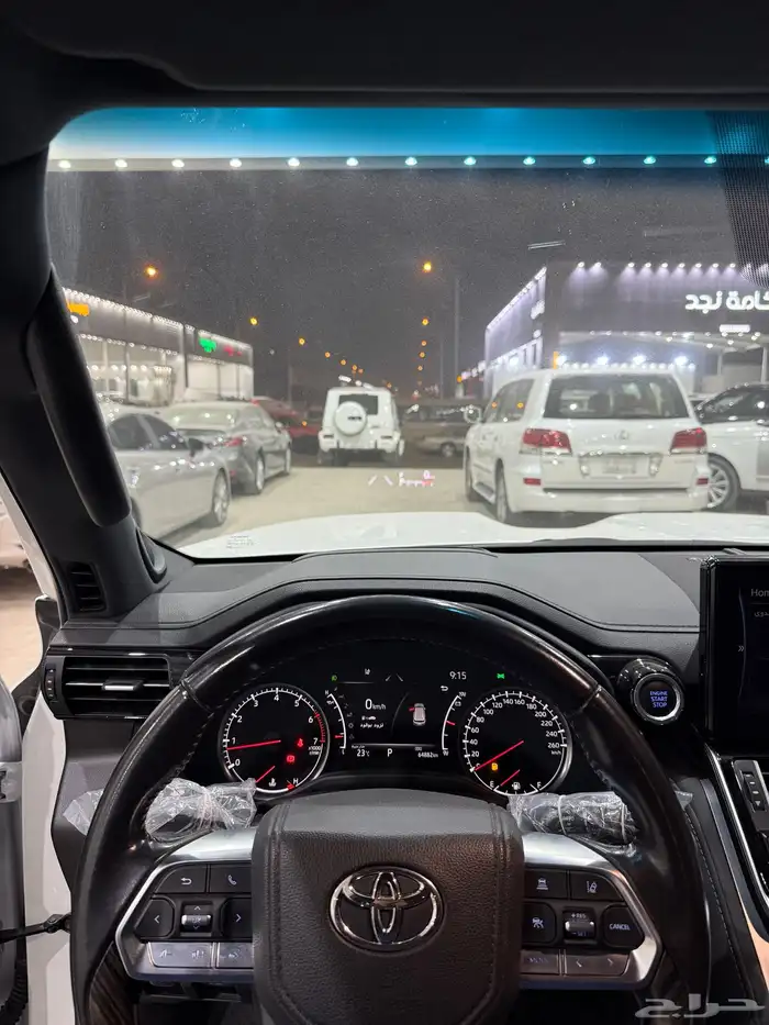 تويوتا لاندكروزر فكسار 2023 عداد 64 الف فقط وكالة 32