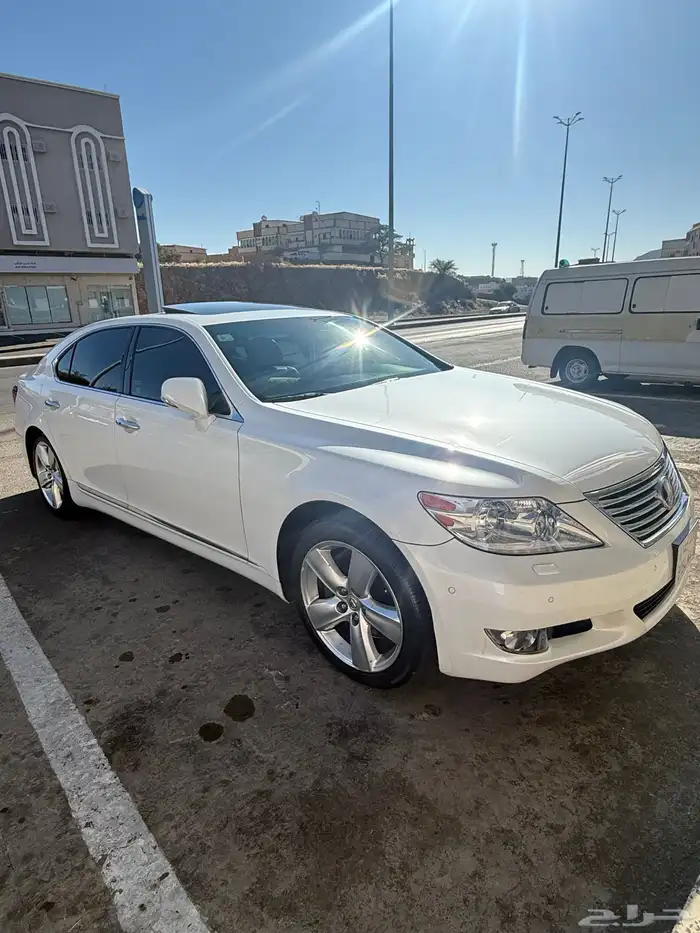 لكسز LS 460L 2010 فل كامل مخزن 5