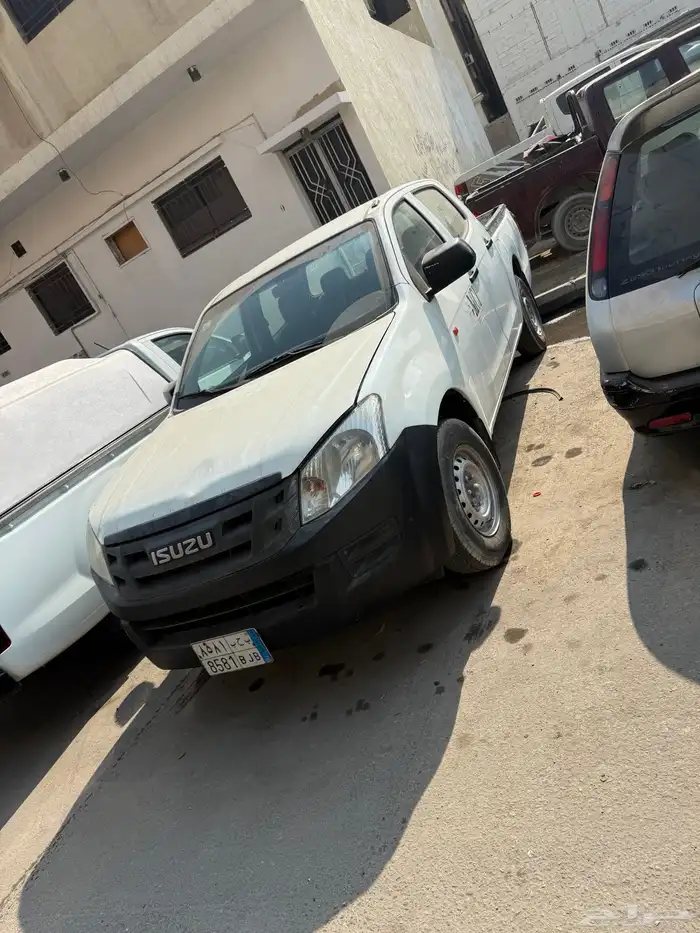 ايسوزو بكب غمارتين موديل2016 للبيع 3