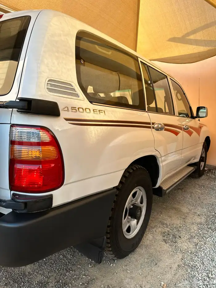 جيب لاند كروزر تويوتا GX 2