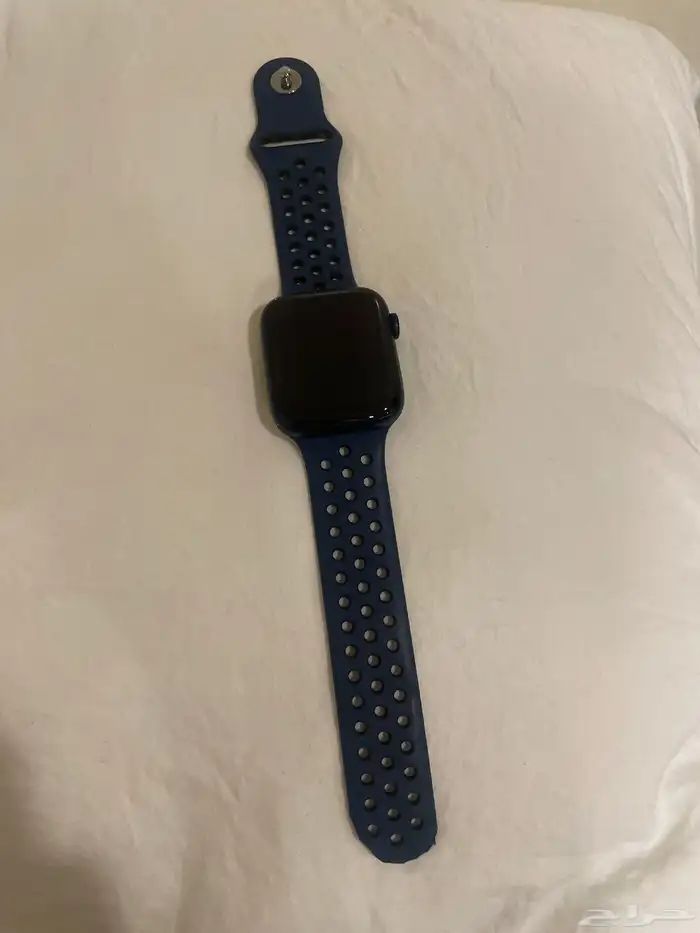 ابل واتش الاصدار السادس شبه جديده 0