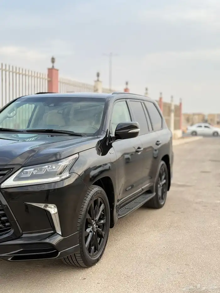 جيب لكزس 2016 سعودي فل كامل 1