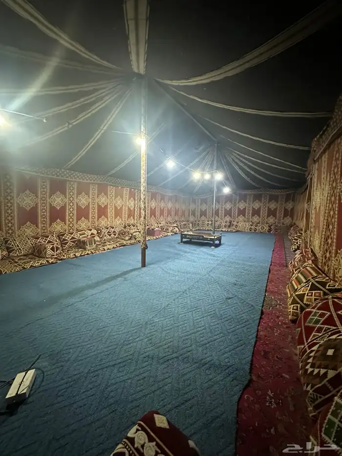 مخيمات اللايجار او البيع بالموقع. قسم واحد او قسمين 10