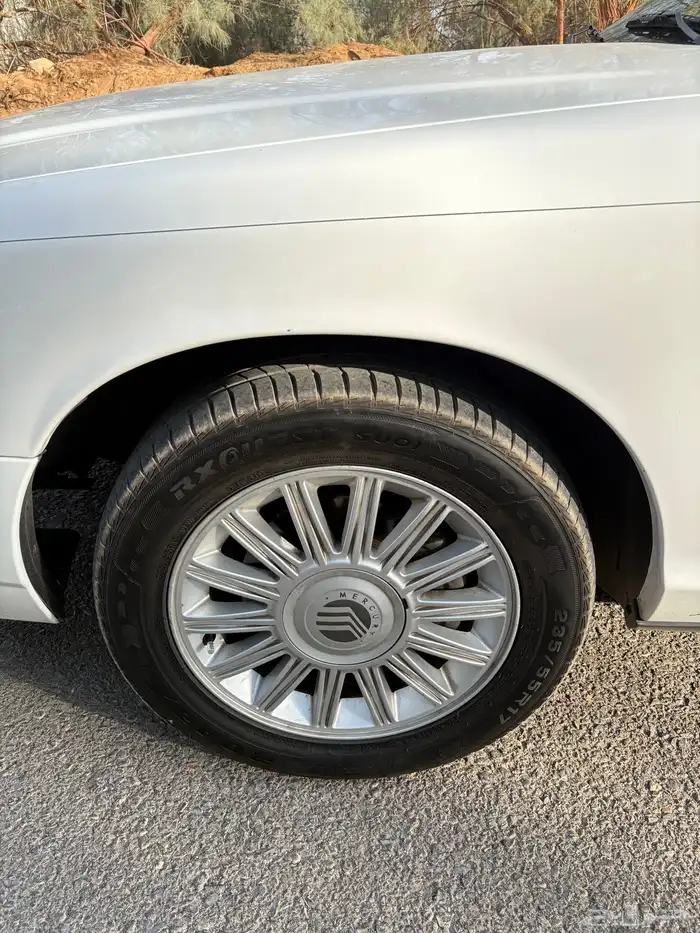 فورد جراند ماركيز 2010 18