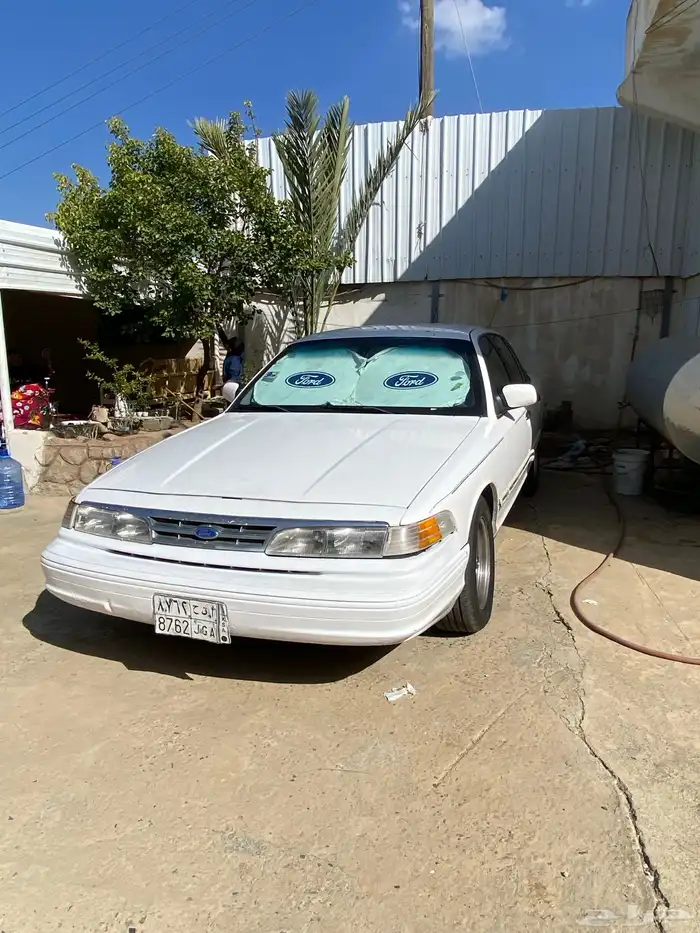 للبيع فورد فكتوريا 1997 تم البيع 11