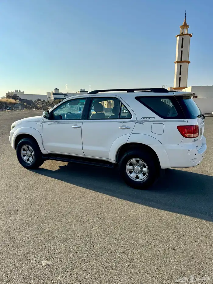 فورتشنر 2008 ممشى 297 مخزن نظيف وكاله 44