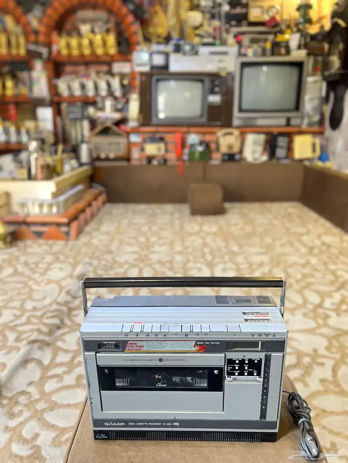 جهاز مشغل أشرطة فديو نادر وقديم تراثي 1