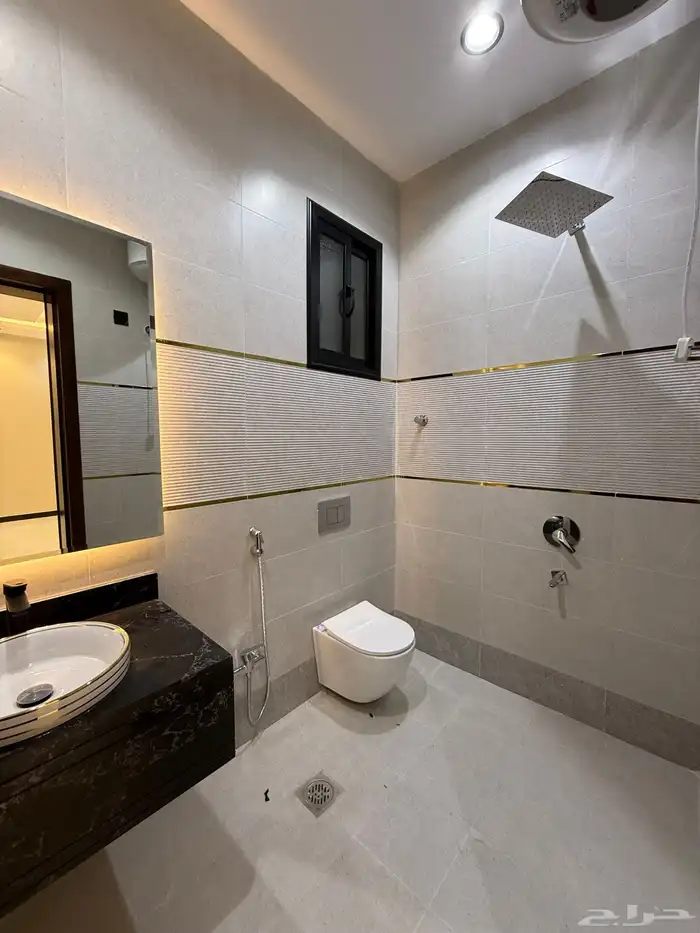 شقه ارضيه 6 غرف بمداخل مستقله قرب ممشي الراقي-بسعر550الف 17