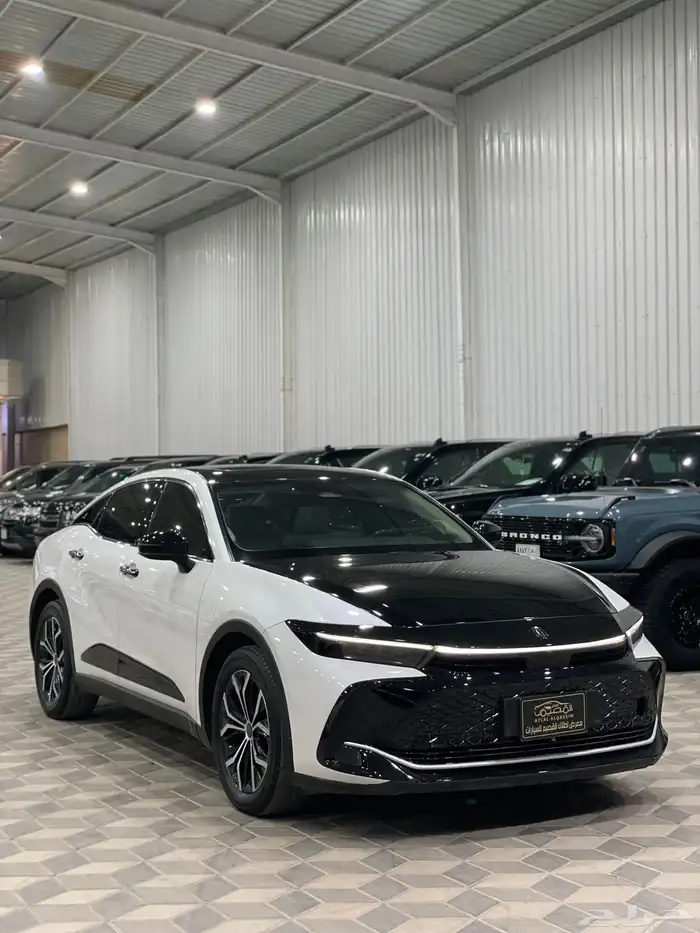 تيوتا كراون 2023 1