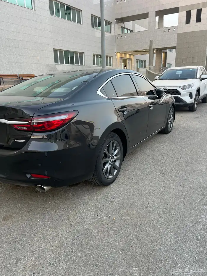 مازدا مديل 2022 اسود استاندر 5