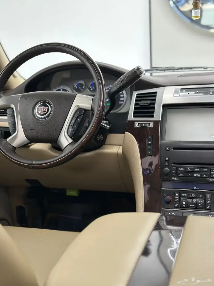 كاديلاك اسكاليدا 2009 فل كامل 9