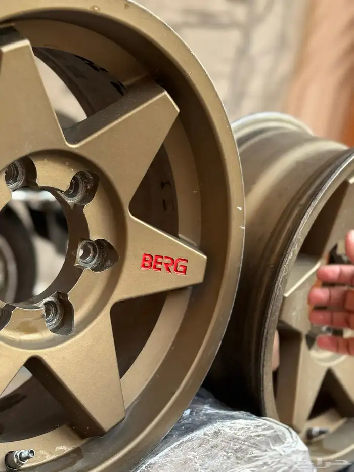 جنوط اصلية للبيع طقم 5 4