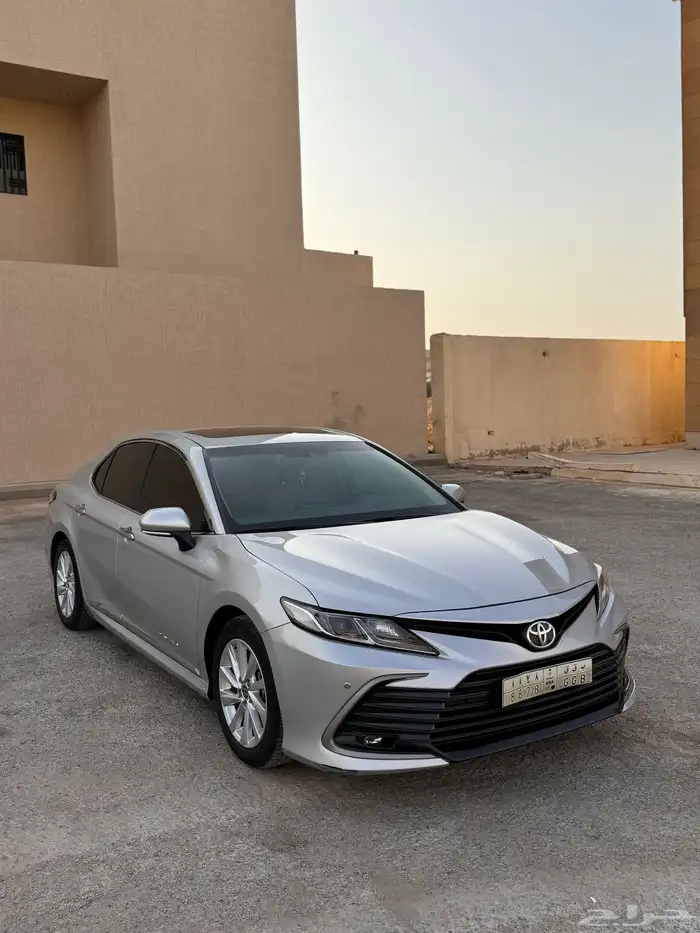 كامري نص فل فضي 11