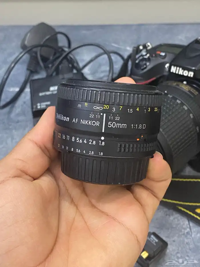 للبيع كاميرا نيكون الاحترافية d7100 2
