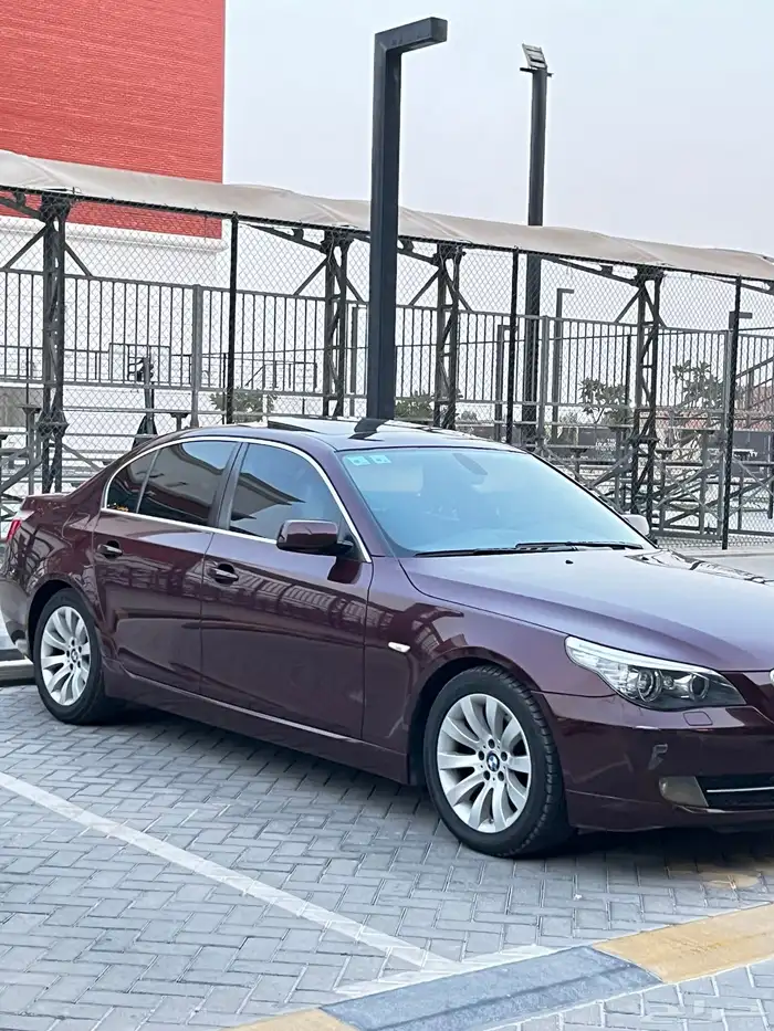 بي إم دبليو 520 li 5
