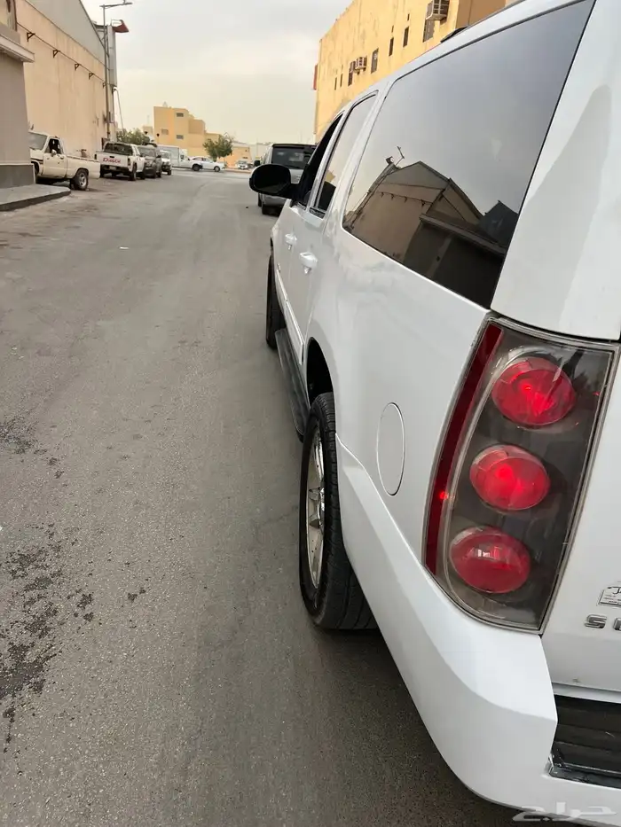 للبيع تاهو شيفروليه 2011 7