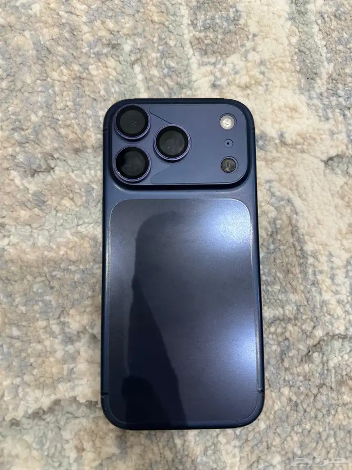 للبيع آيفون 17 برو مستعمل 1