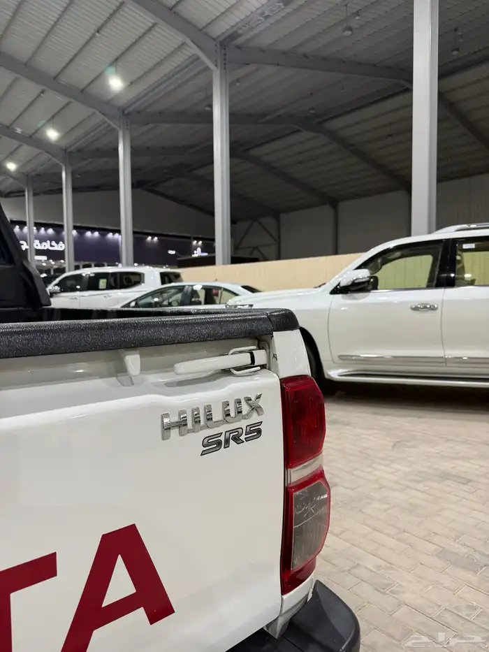 تويوتا هايلوكس 2015 GLX غمارتين وكالة 11