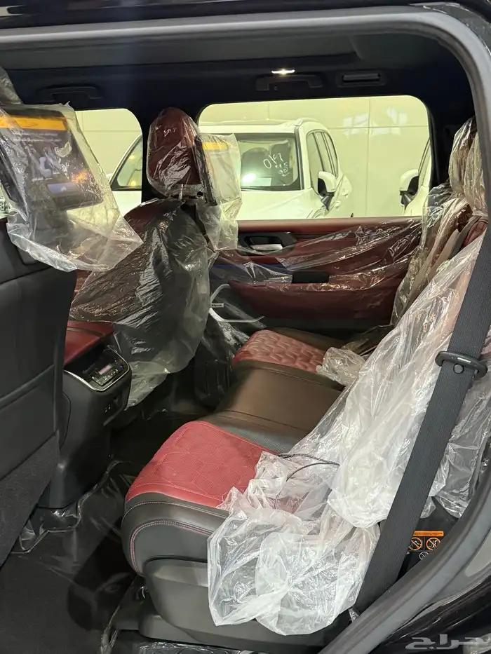 نيسان بلاتينيوم 2025 بترومين شبه جديد 7