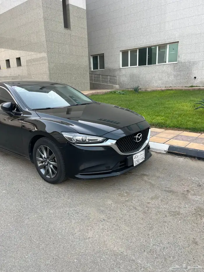 مازدا مديل 2022 اسود استاندر 3