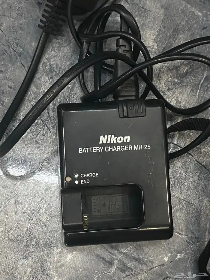 للبيع كاميرا نيكون الاحترافية d7100 8