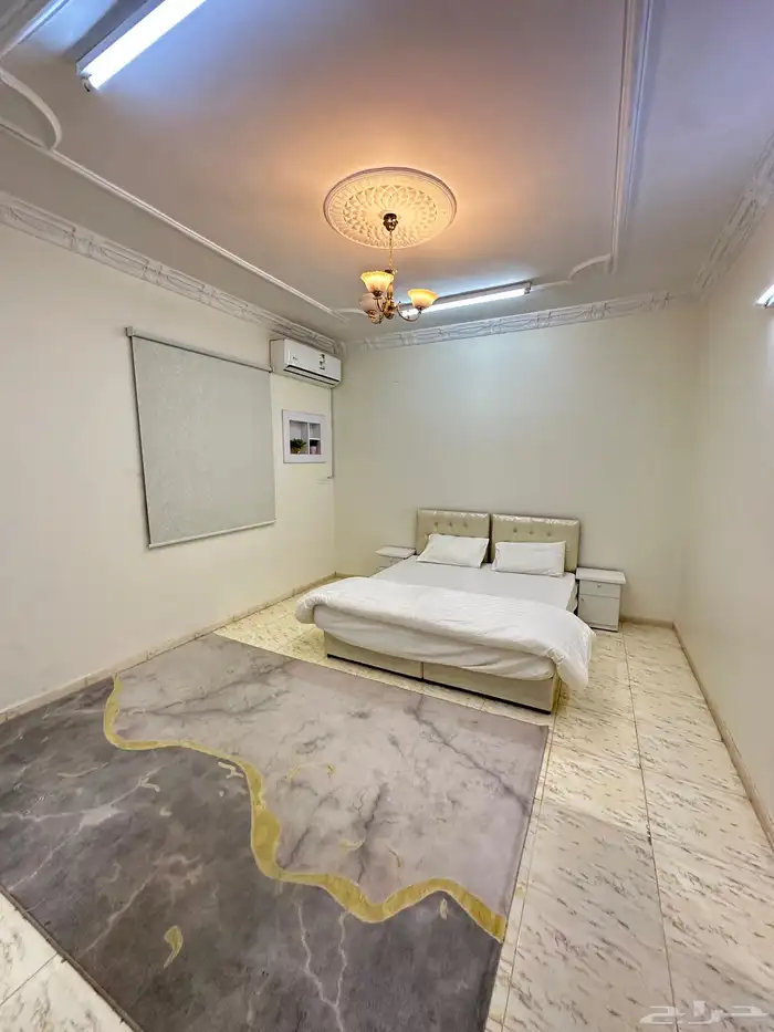 للإيجار بحي اليرموك مفروشة 2غرف وصاله ب3500شهري بعد سنوي 12