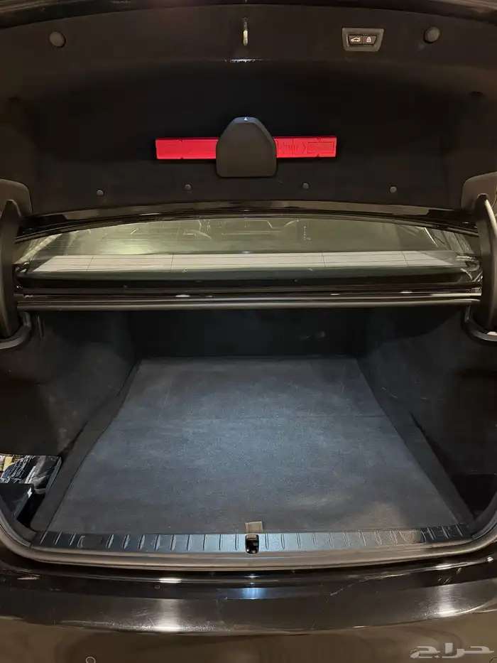 بي ام دبليو 2018 730Li فئة بزنس 29