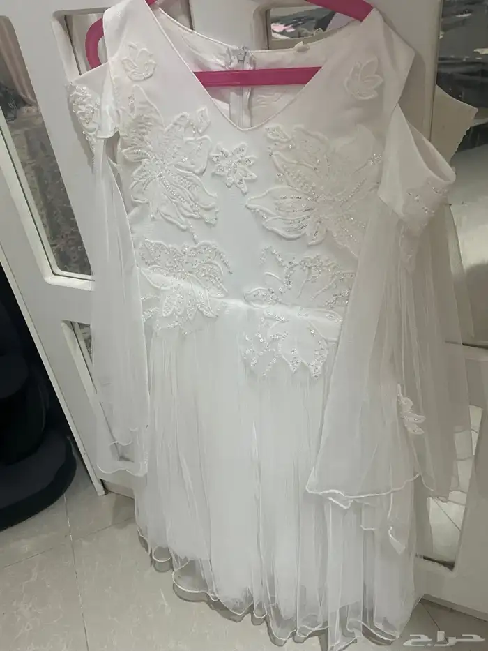 للبيع فساتين بناتيه 1