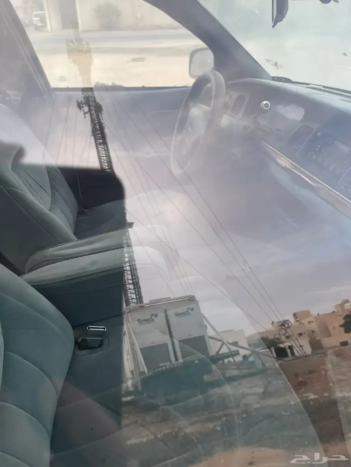 للبيع كراون فكتوريا 1997 مع اللوحة 6