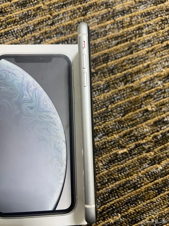 ايفون اكس ار نظيف غير مفكوك 3