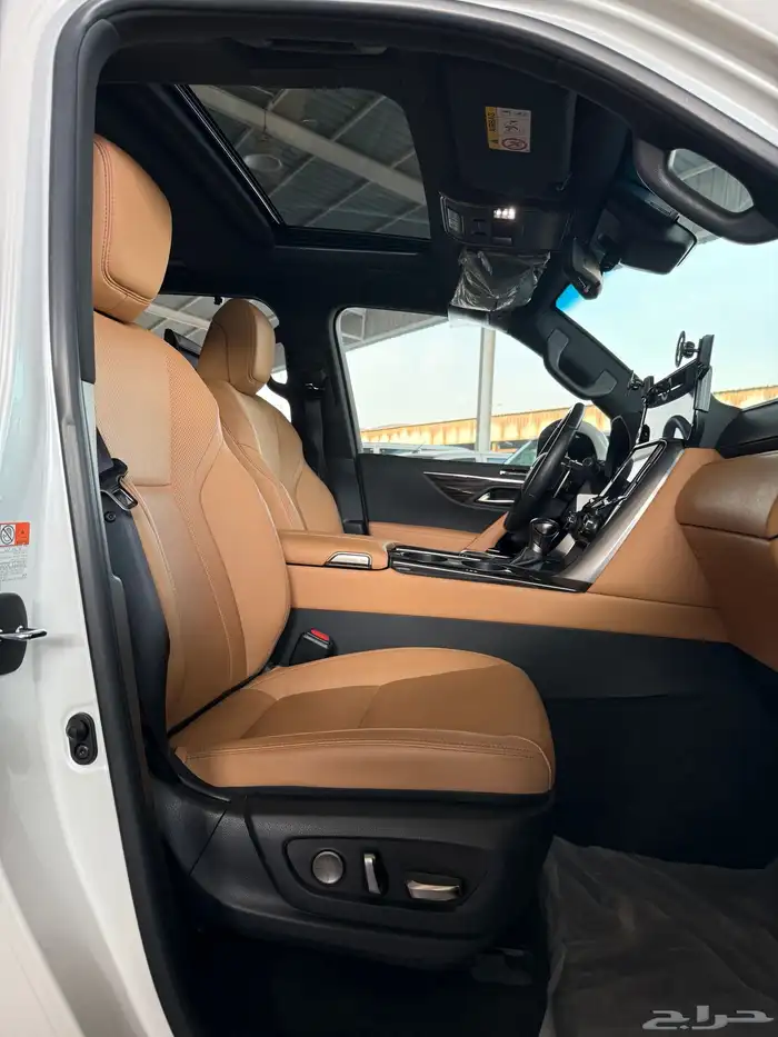 لكزس BBLX600 سعودي موديل 2024 28