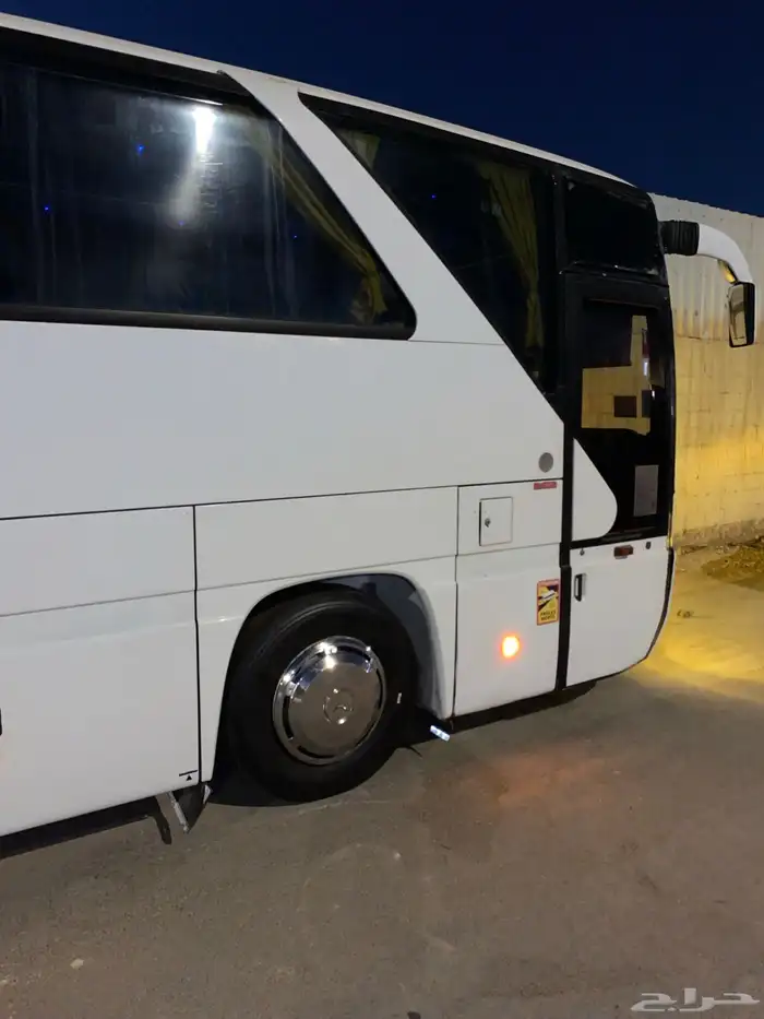 باص مرسيدس ترسيمه للبيع 51 راكب 0