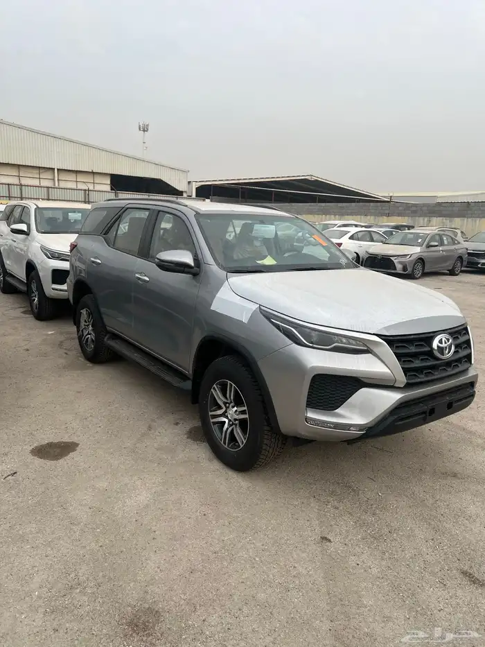 تويوتا فورتشنر دبل بنزين 2026 3