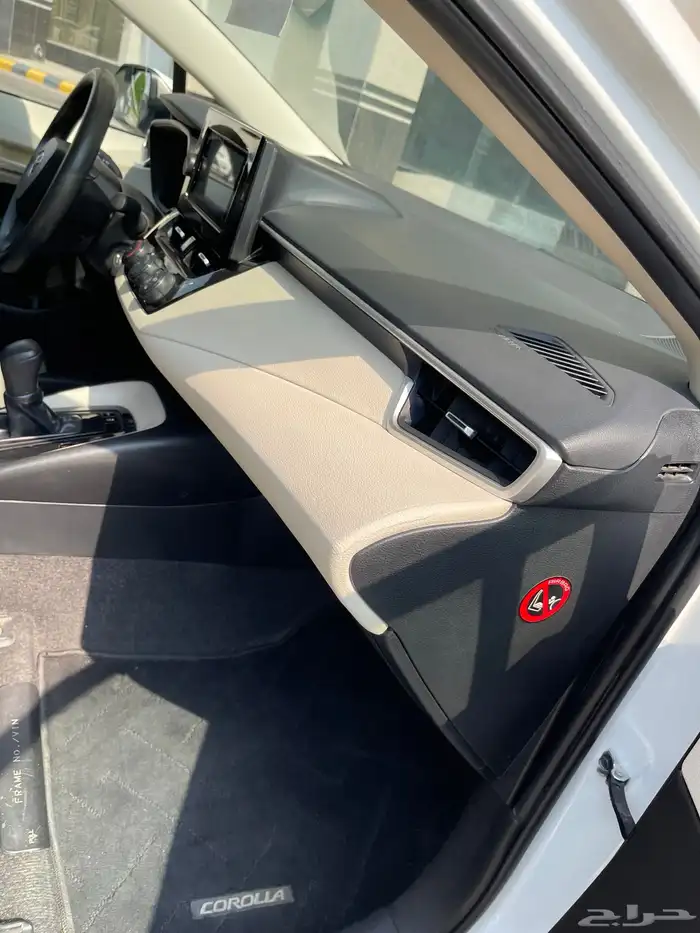 تويوتا كورولا XLI 2.0 2022 مكينة كبيرالسعر 56000الف 7