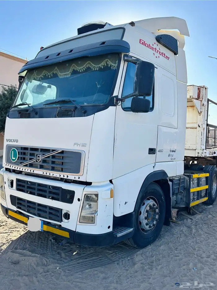 للبيع  رأس فولفو 2003 مع تيدر أعلاف 18 متر 1