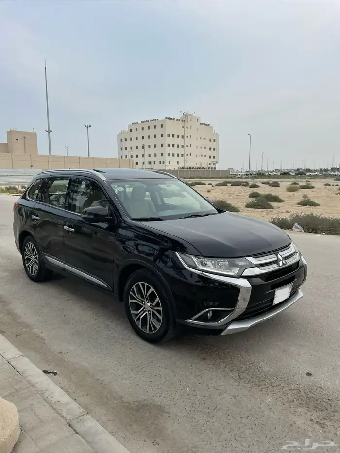 ميتسوبيشي اوتلاندر 2016 اربع سلندر دبل 1