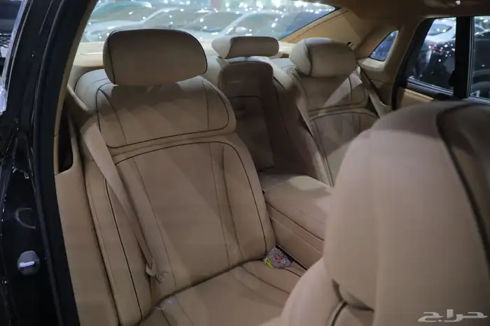 جنيسس G90 سته سلندر برستيج لون اسود 2025 شبه الجديد 12