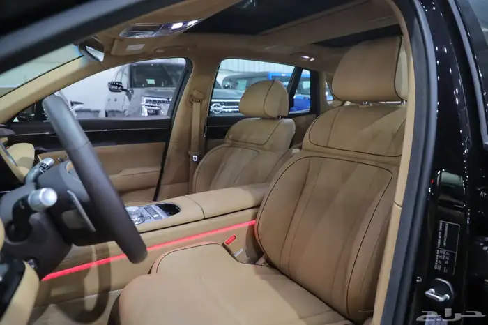 جنيسس G90 سته سلندر برستيج لون اسود 2025 شبه الجديد 10