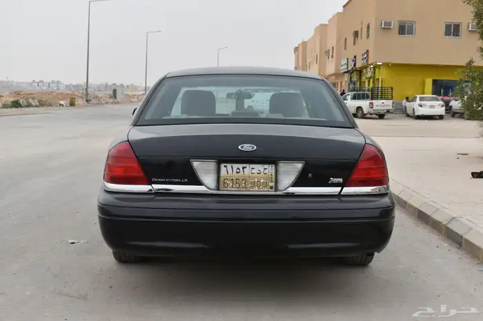 فورد فكتوريا 2011 أمريكي 5