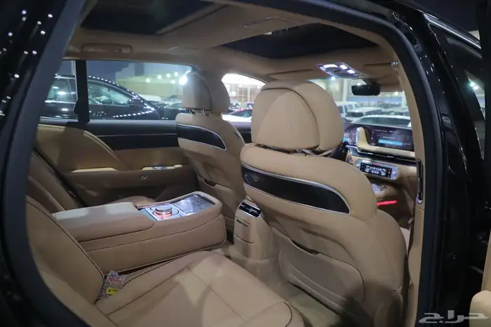 جنيسس G90 سته سلندر برستيج لون اسود 2025 شبه الجديد 11