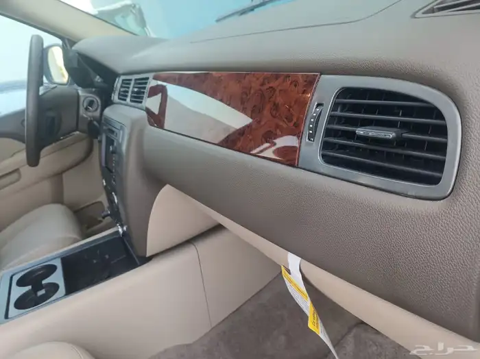 يوكن 2010 GMC فل كامل 4