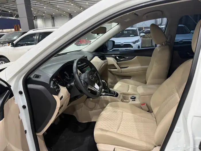 اكس تريل 2022 كاش واقساط 8