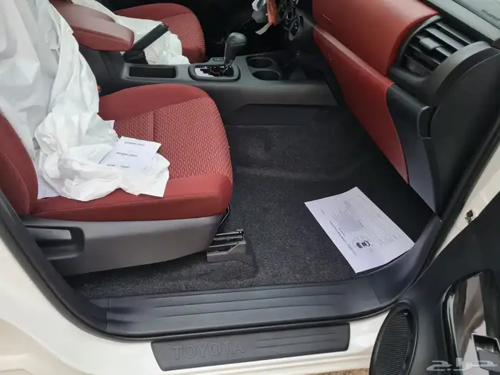 هايلوكس GLX 9