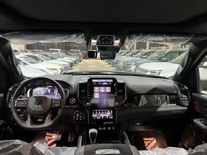 دوج رام 2025 فل كامل لون اسود 6