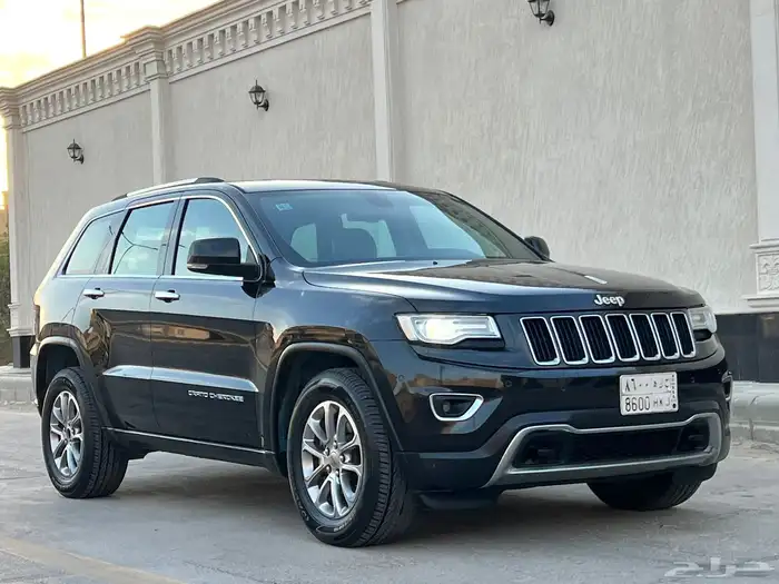 جراند شيروكي ليمتد 2015 (( بحالة ممتازة )) 6