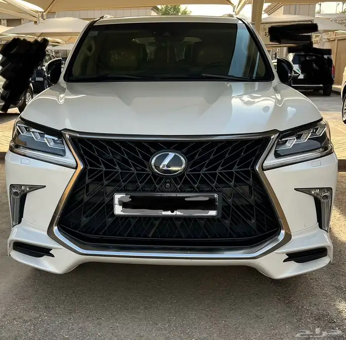 السلام عليكم سيارة جيب لكزس موديل 2020 فل كامل اخو الجديد 10