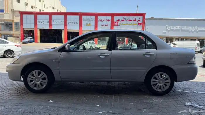 البيع لانسر نظيفة 2013 0