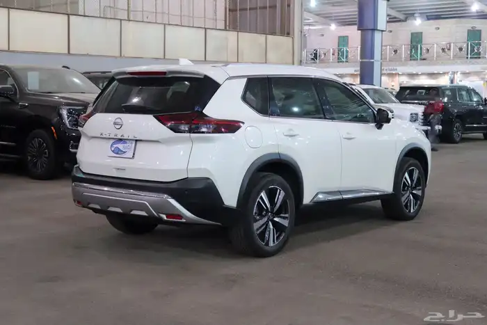 نيسان اكستريل فل كامل مستخدم موديل 2023 بسعر 112.000 5